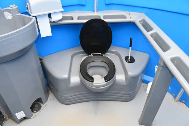 Best Porta potty cleaning services  in Waverly, IA