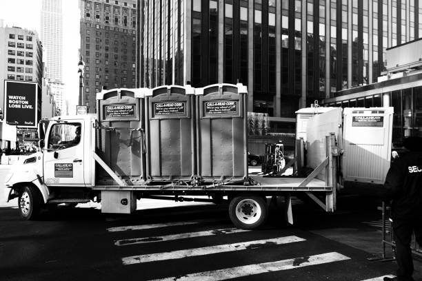 Best Porta potty rental for festivals  in Waverly, IA